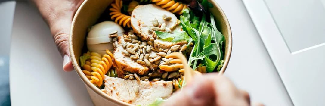 Co jeść przed treningiem rano, aby zwiększyć energię i wydajność