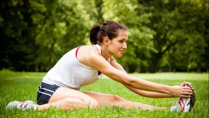 Zakwasy po treningu – dobry znak czy niebezpieczny sygnał?