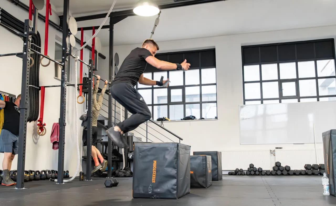 Cross trening co to? Poznaj kluczowe elementy i korzyści tej metody